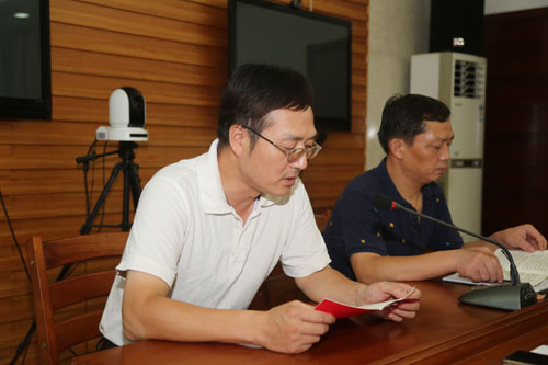 党组成员、纪检组长李健生领学《中国共产党问责条例》.JPG